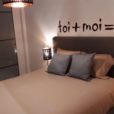 La Merveilleuse Dinant Buitenkant foto