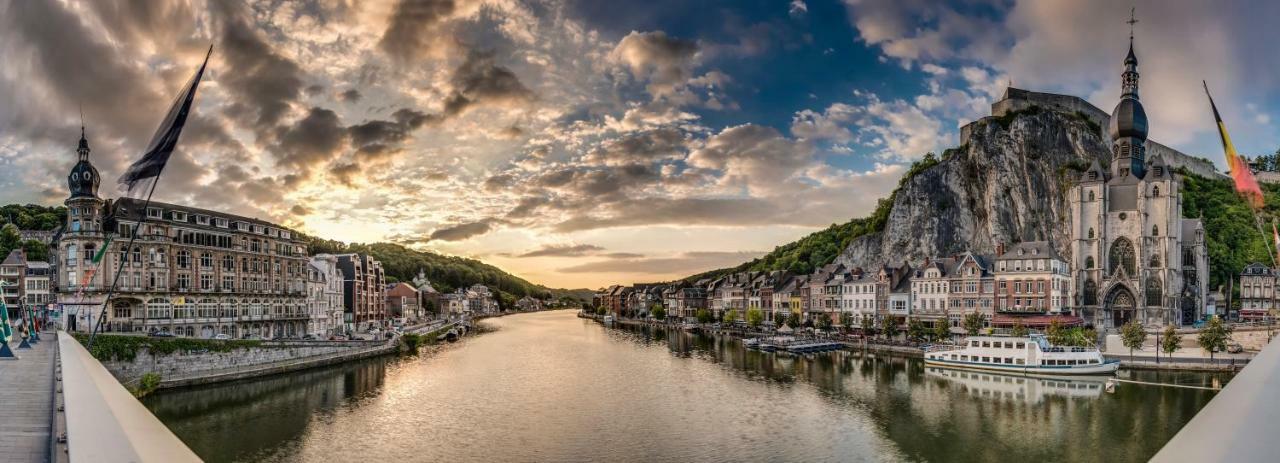 La Merveilleuse Dinant Buitenkant foto